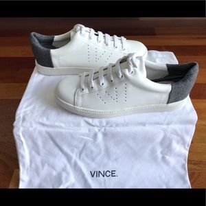 NWT! Vince V Sneakers w. Wool + Leather